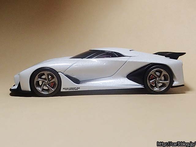 日産コンセプト2020ビジョン・グランツーリスモのミニカー【TOMICA