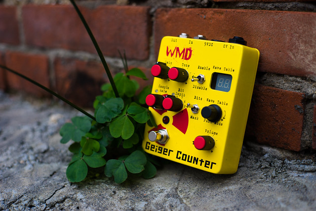 デジタルによる強烈な歪みエフェクターWMD Geigar Counter ガイガー