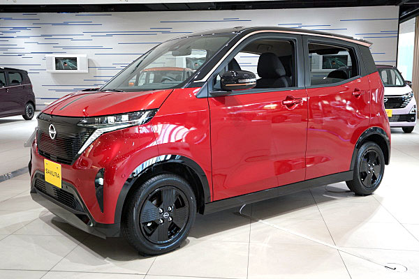 日産 サクラ X 90周年記念車 レッド / ブラック Nissan Sakura X 90th