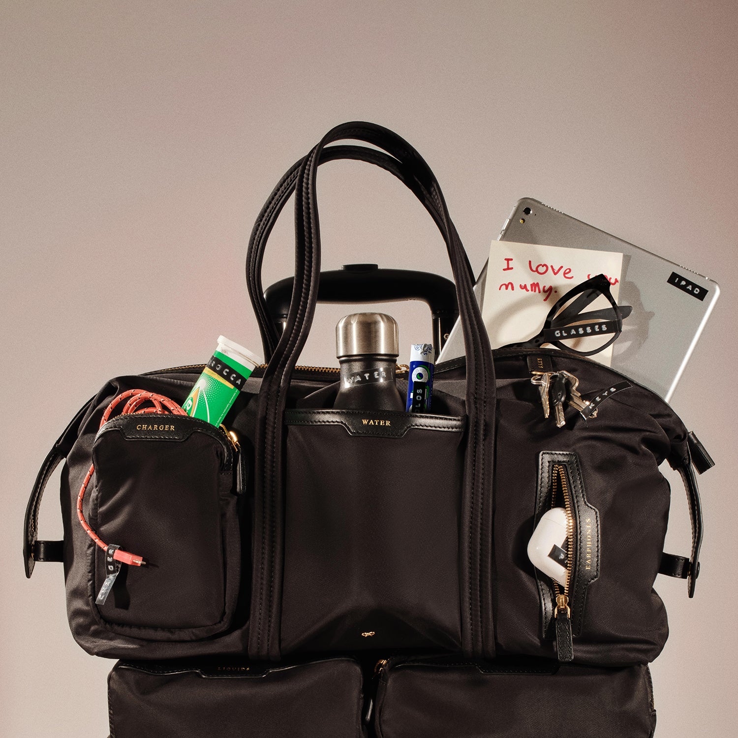 インフライト・バッグ| Anya Hindmarch JP