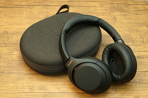 ワイヤレスノイズキャンセリングヘッドホン『WH-1000XM4』に本体