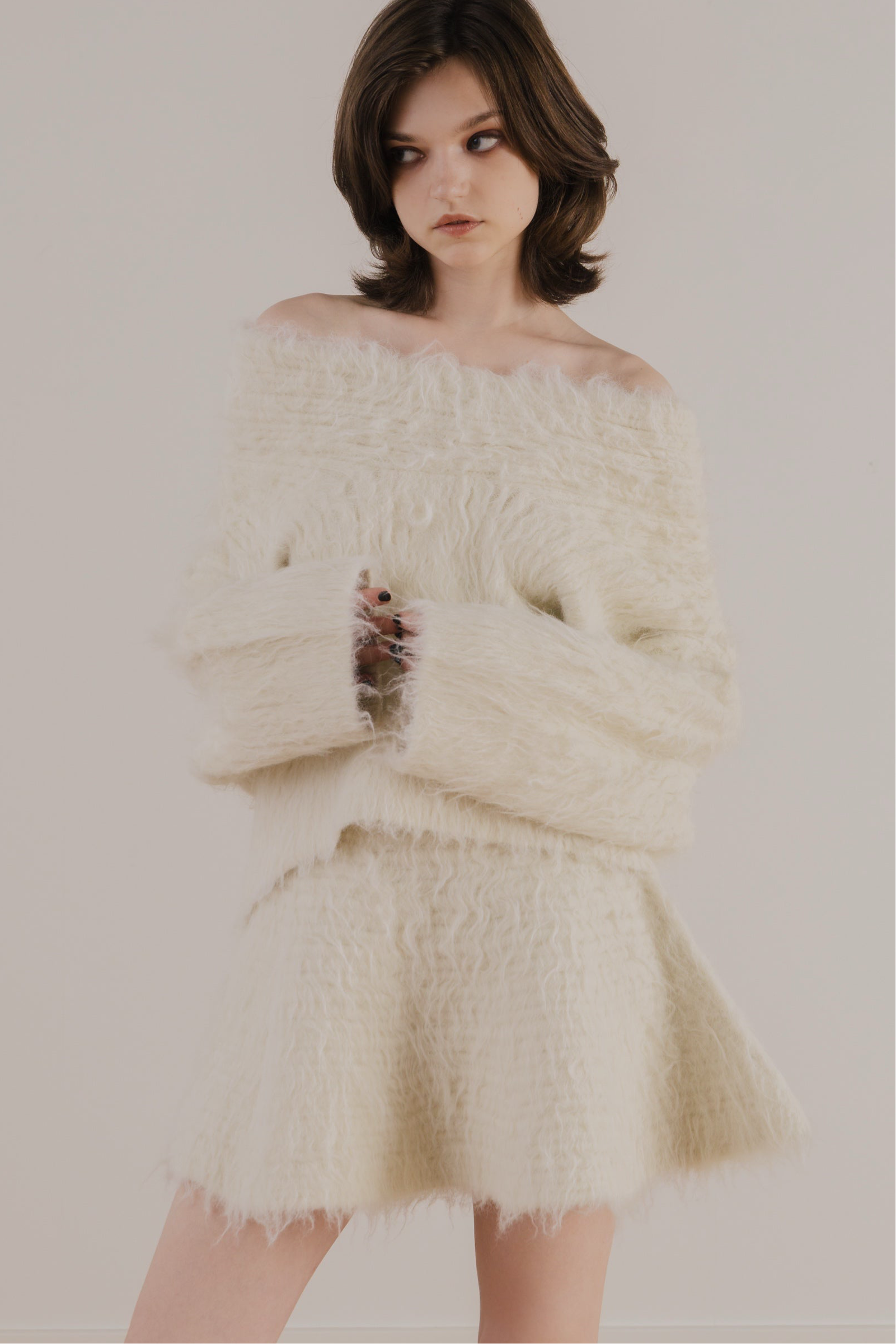 Friedrich Off-shoulder Sweater – THE TOÉ