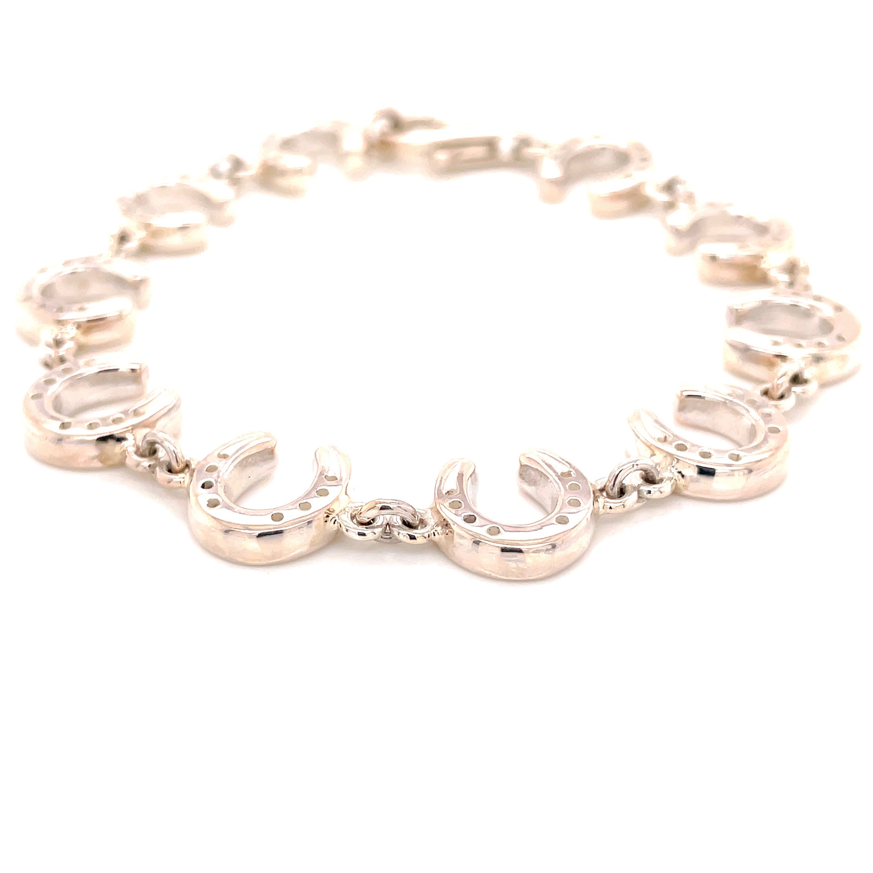 Continuous Horseshoe Bracelet – The Simple Equine
