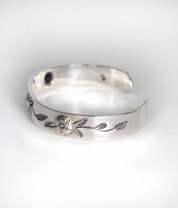 ラリースミス(LARRY SMITH) FLOWER BRACELET バングル シルバー