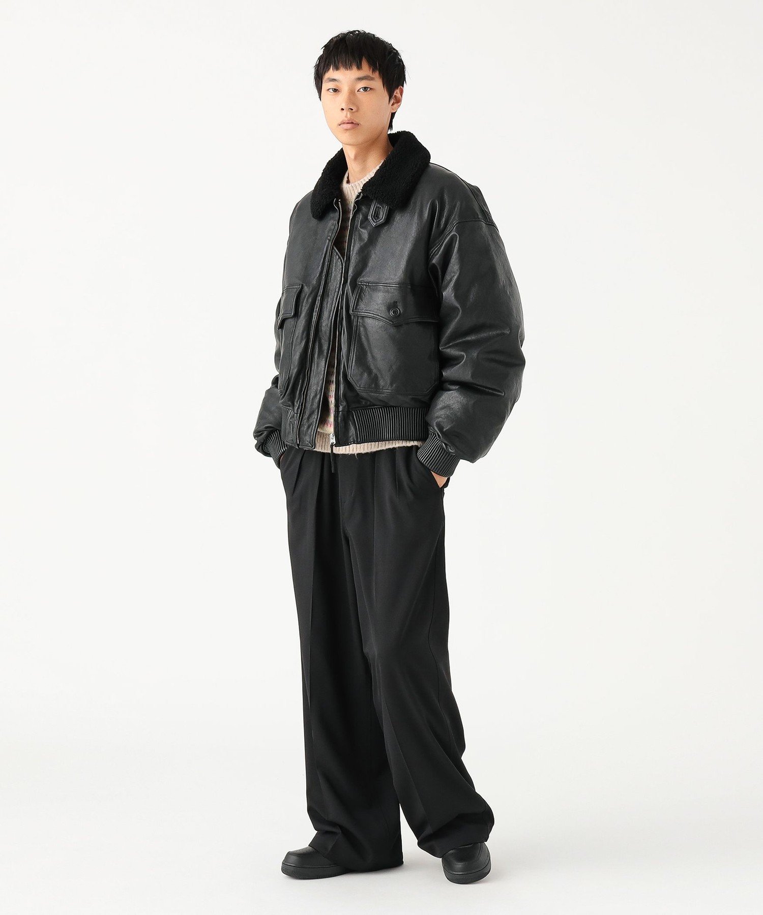 BEAMS MEN｜ワイドショートフィット G-1 シープレザー ダウン