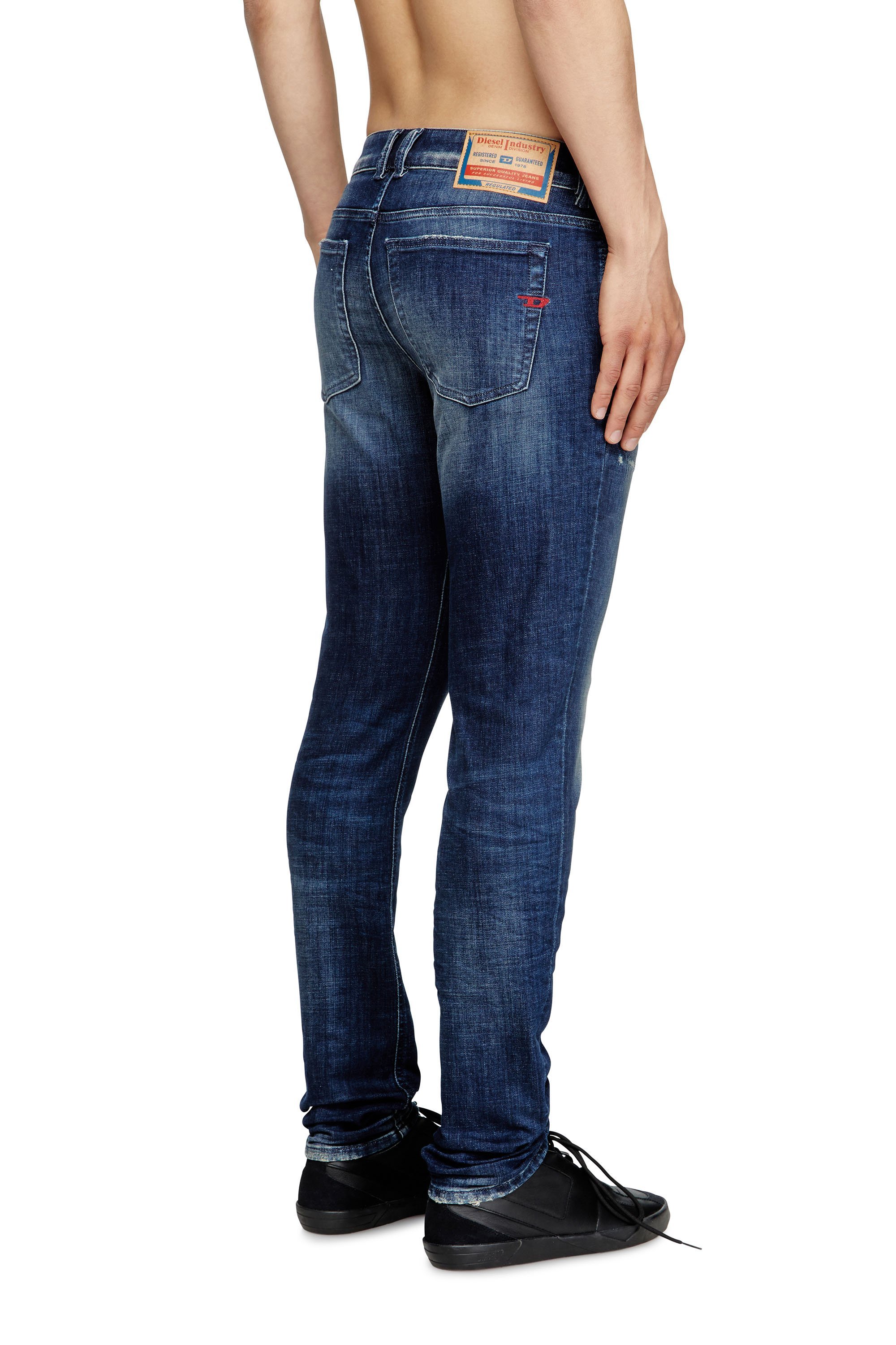 DIESEL｜メンズ デニムパンツ SKINNY 1979 SLEENKER L.30 | Rakuten