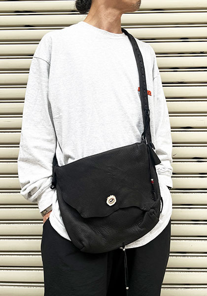 楽天市場】Nasngwam ナスングワム | DEARSKIN MESSENGER BAG / 鹿革