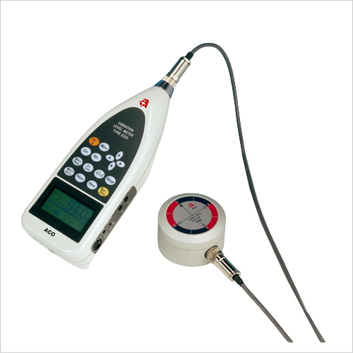 振動レベル計TYPE3233 測定器の専門ショップ｜SATOTECHの佐藤商事