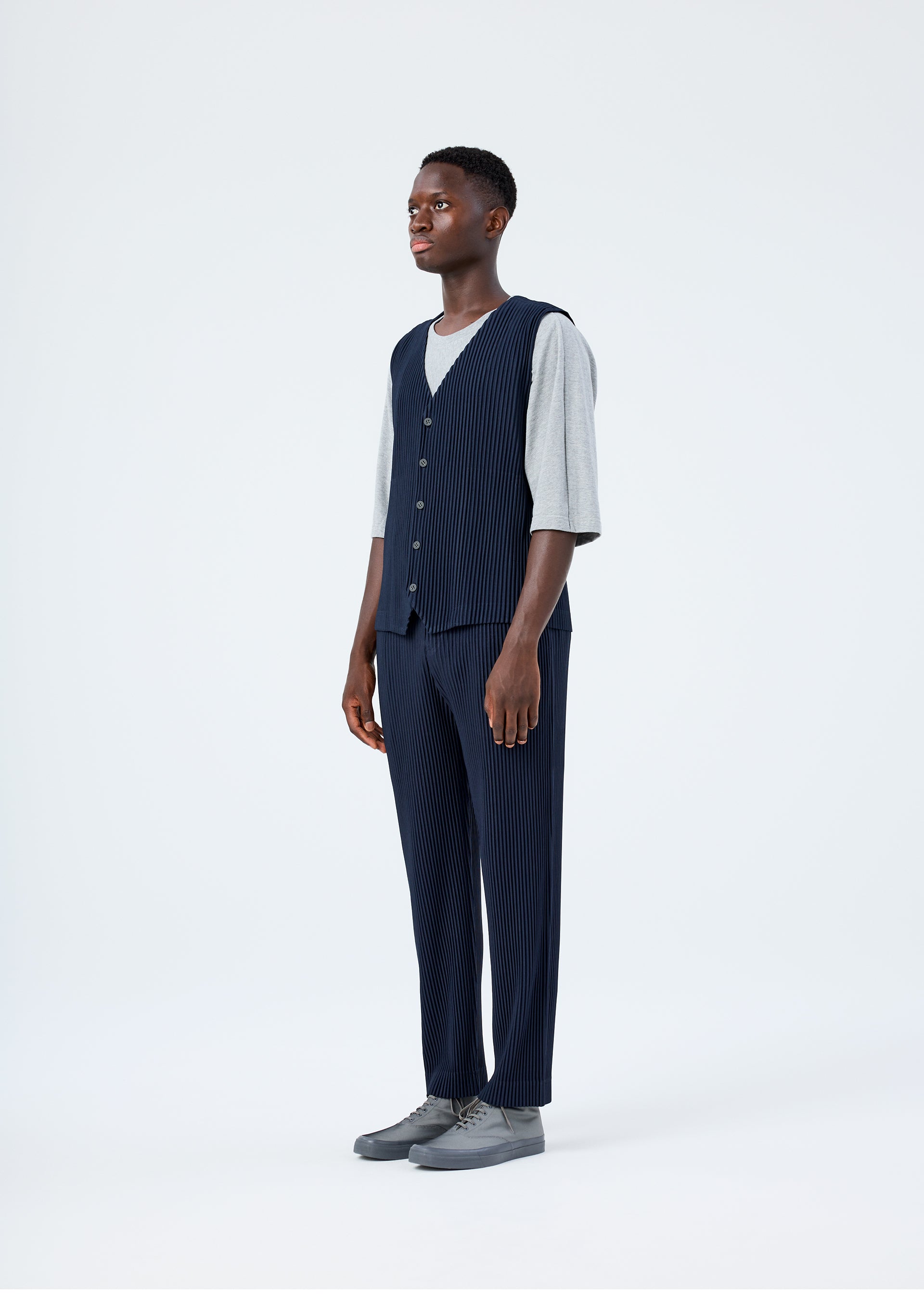 BASICS – ISSEY MIYAKE ONLINE STORE