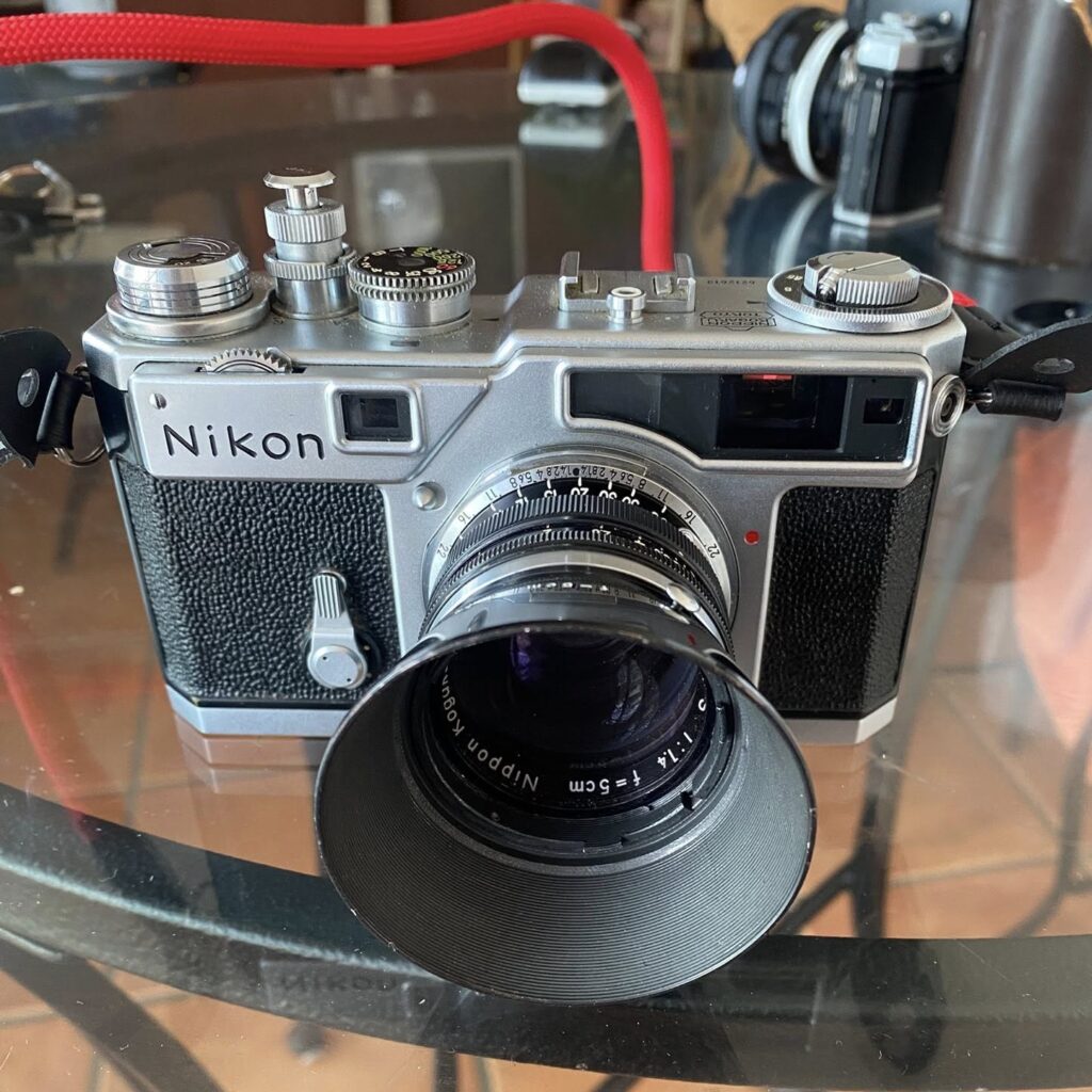 5 Frames with a Nikon FM3A and Nikkor 50mm f1.2 AIS - by Anil