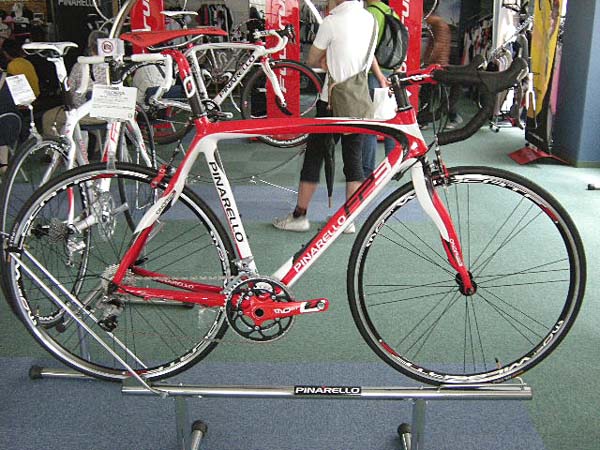 PINARELLO FP3 ロードバイク カンパニョーロ コンポ&ホイール