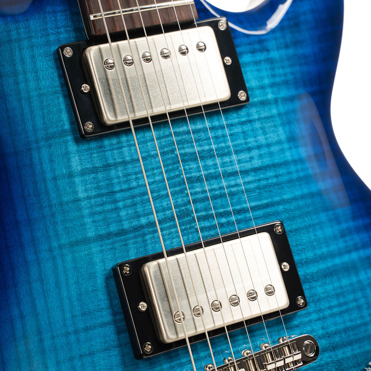M600 – Cort Guitars