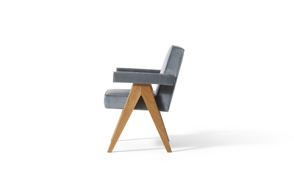 062 COMMITTEE CHAIR（コミッティー チェア／アームチェア）Cassina