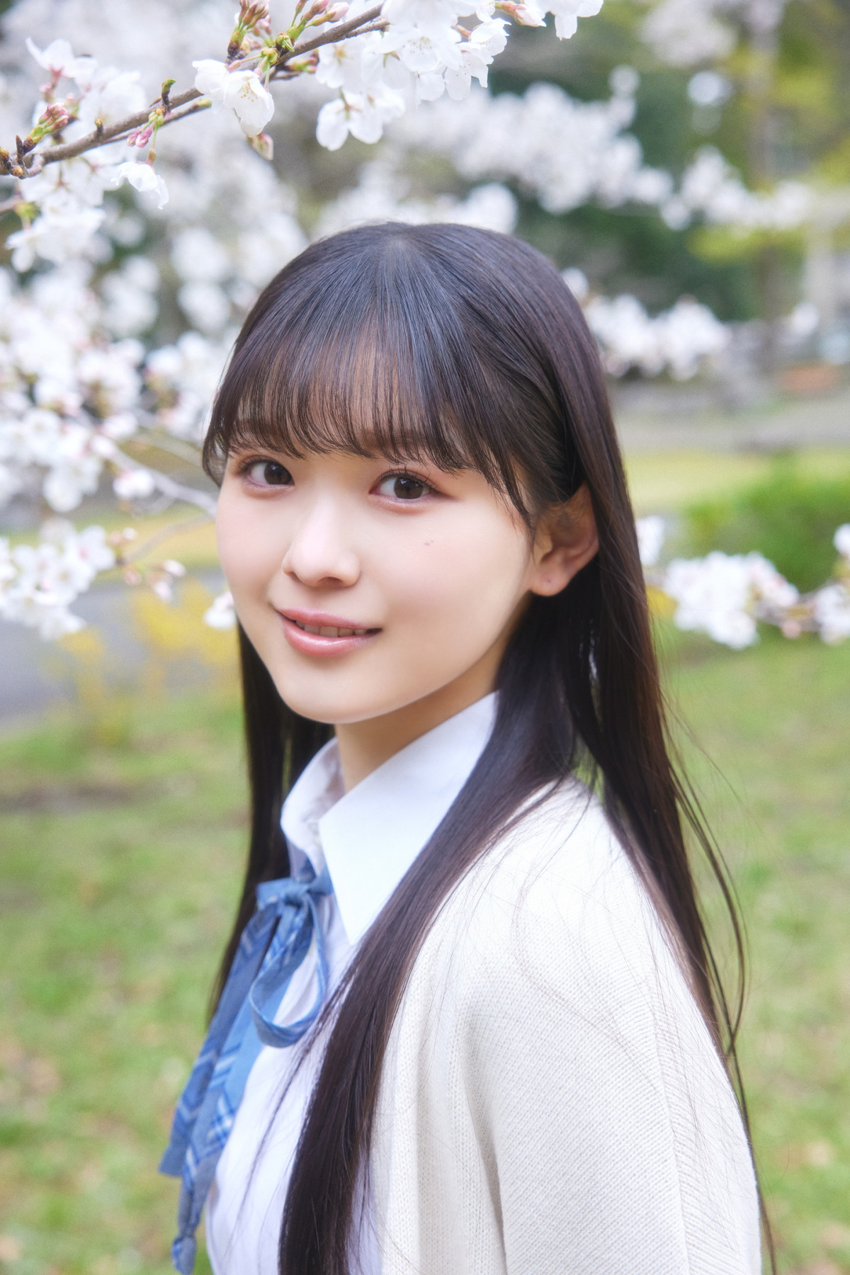 櫻坂46 四期生・山川宇衣の撮り下ろし写真＆手書きプロフィール公開