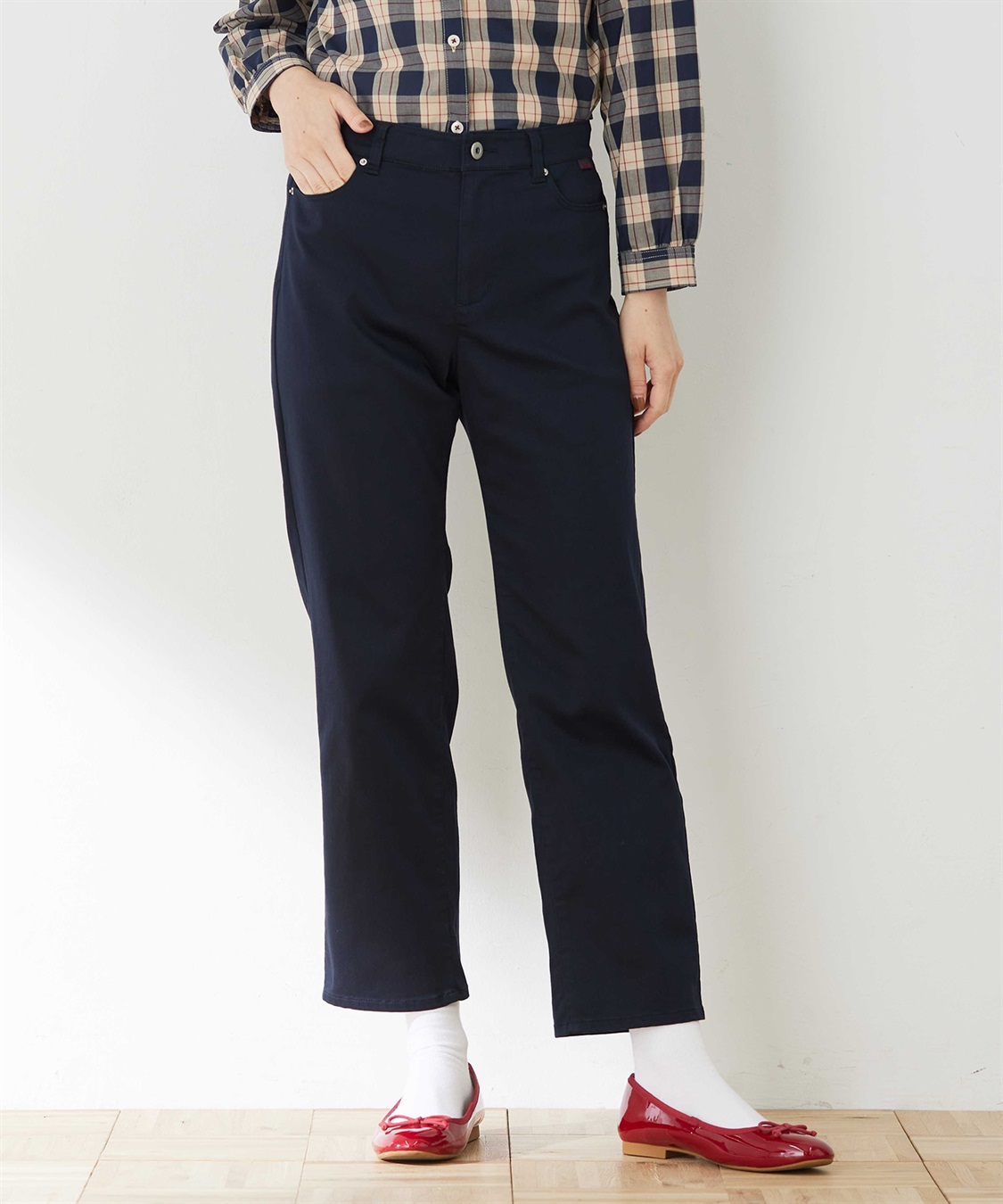 ストレッチストレートパンツ DECOY｜クロスプラス公式通販サイト