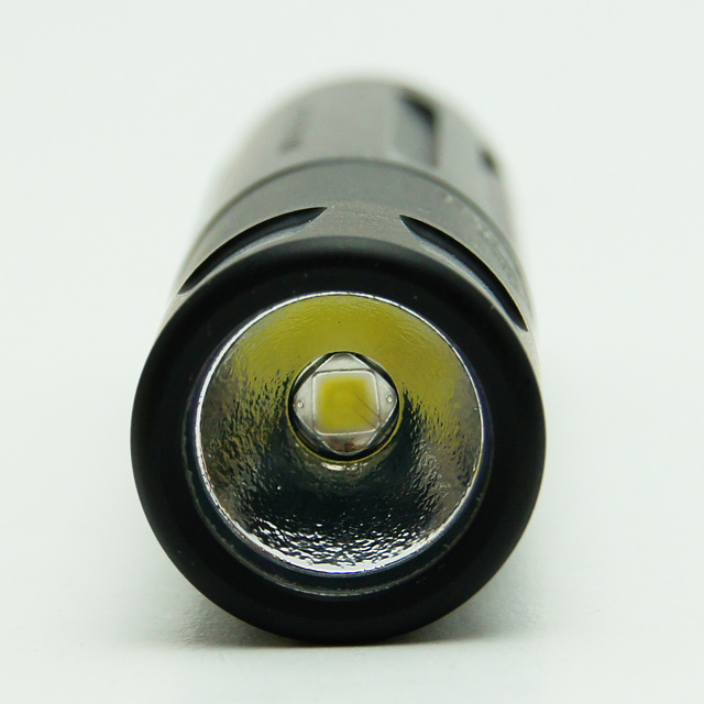 SUREFIRE T1A TITAN 懐中電灯 SUREFIRE T1A TITAN 懐中電灯 SUREFIRE