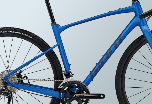 2023 GIANT Bicycles | REVOLT 2