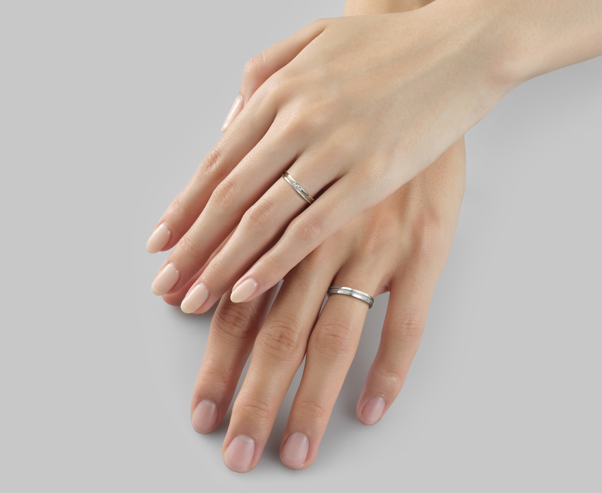 ディオーネ｜結婚指輪（マリッジリング）｜カップルに人気の婚約指輪
