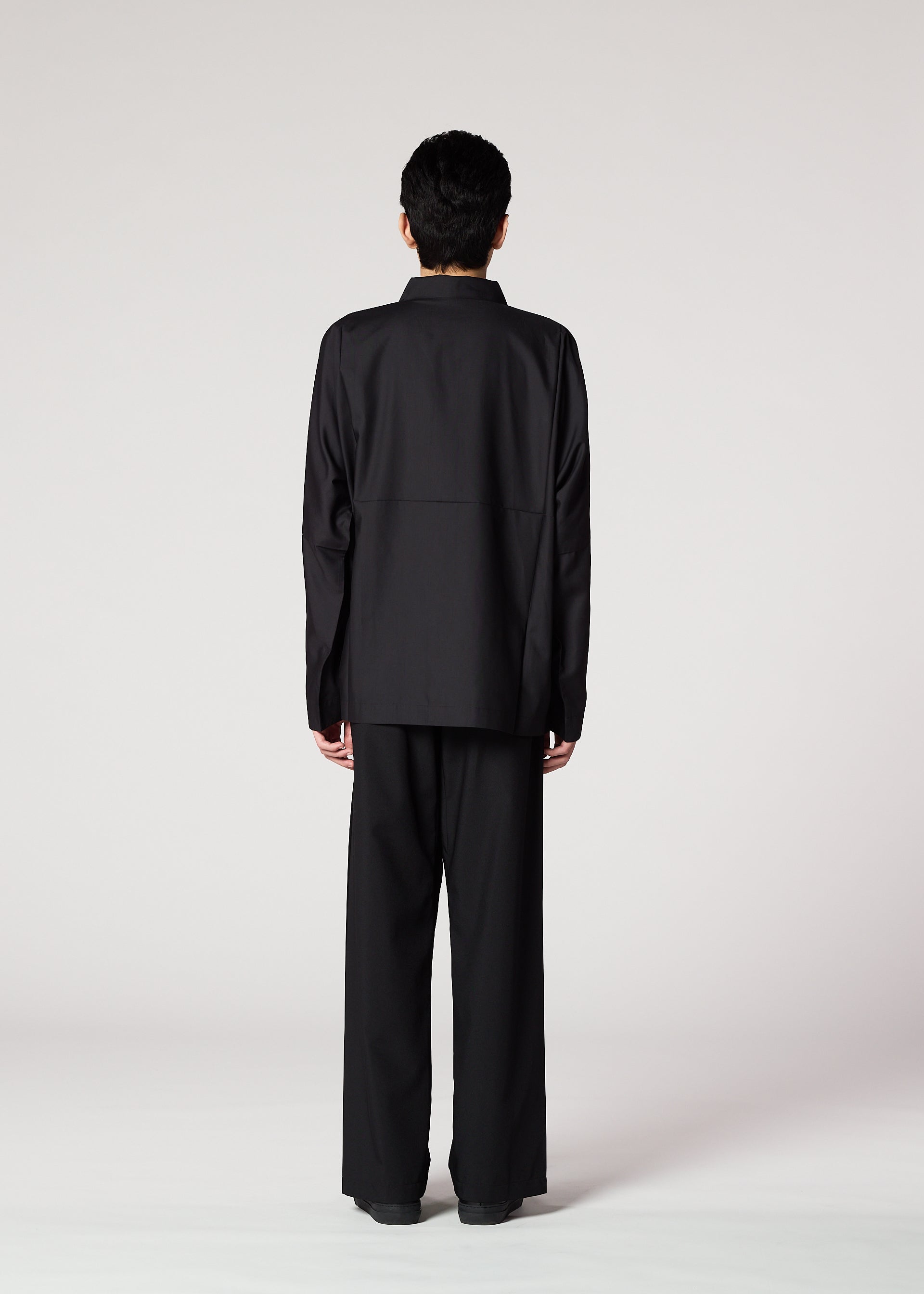 COMPACT SHIRT BLACK – isseymiyake.com
