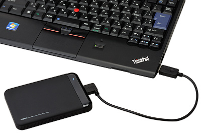 耐衝撃ボディポータブルUSB2.0外付けHD80GB プレスリリース - > キズと衝撃に強い人気の耐衝撃ポータブル