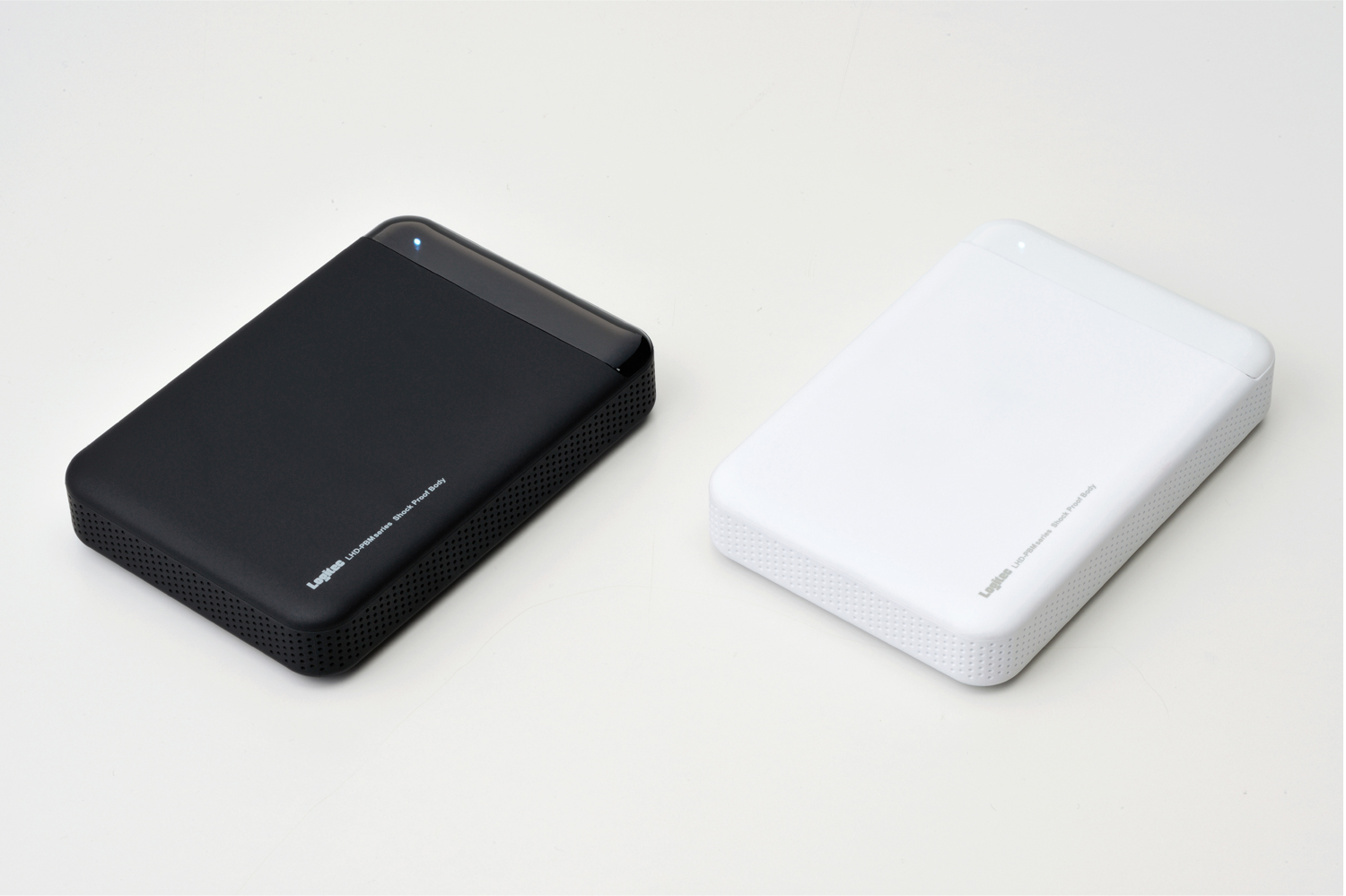 耐衝撃ボディポータブルUSB2.0外付けHD80GB プレスリリース - > キズと衝撃に強い人気の耐衝撃ポータブル