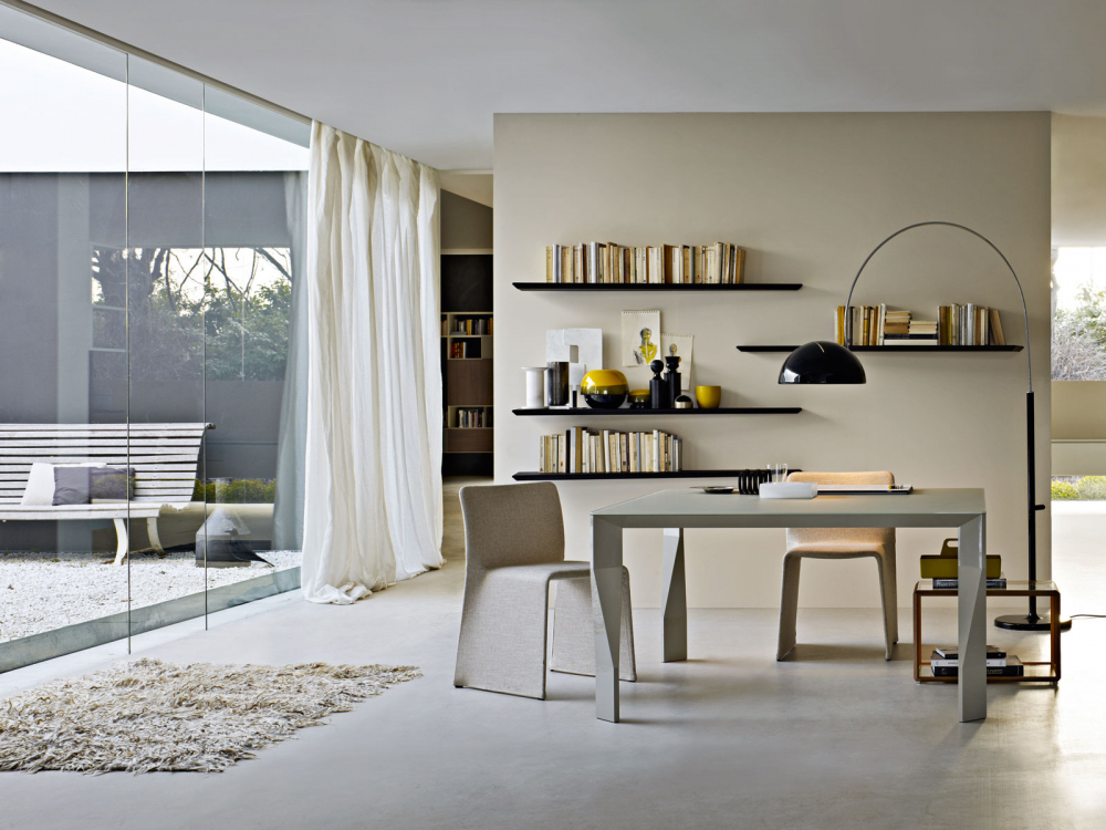 Modern chair with minimalist design - Glove - Molteni&C