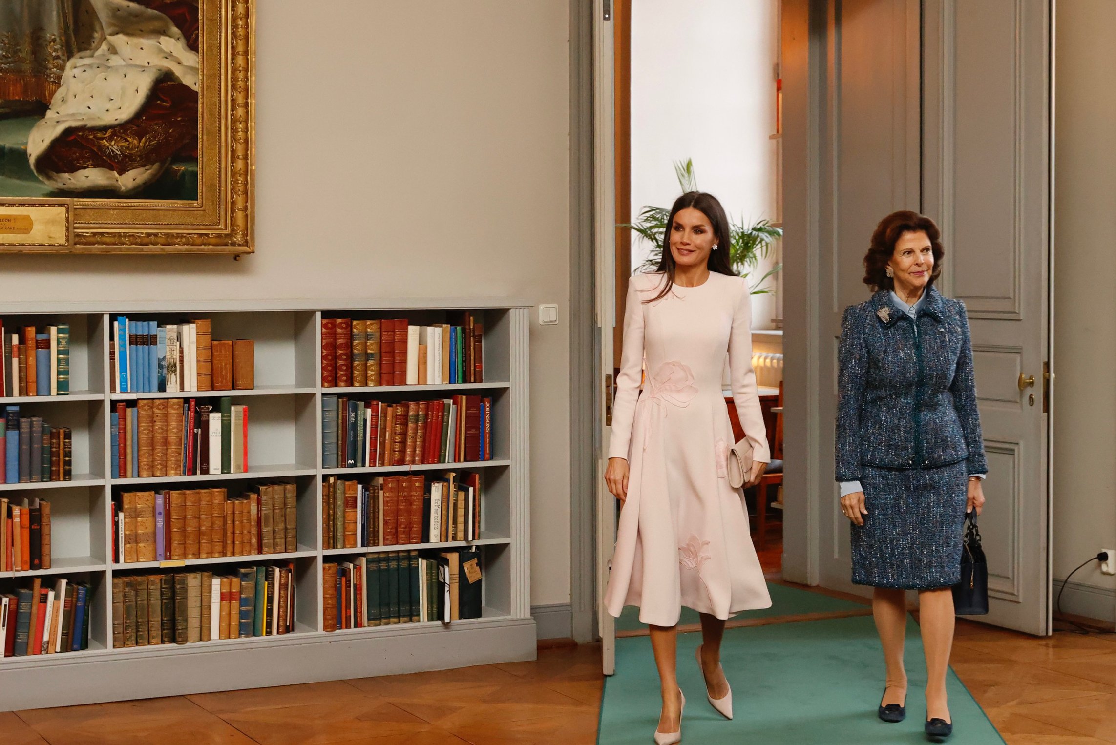 Queen Letizia in Gorgeous Pink for Day 2 in Sweden | RegalFille