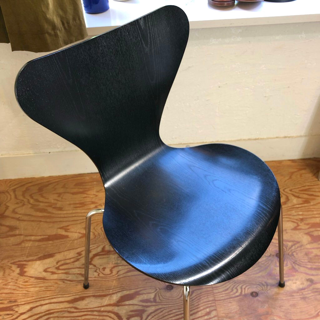 フリッツ・ハンセン / FRITZ HANSEN セブンチェア ブラック アルネ