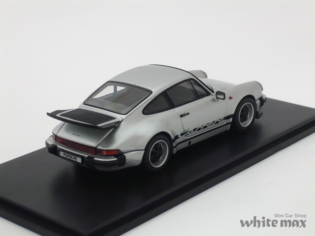 京商 1/43 ポルシェ 911 カレラ 3.2 1984 (シルバー)