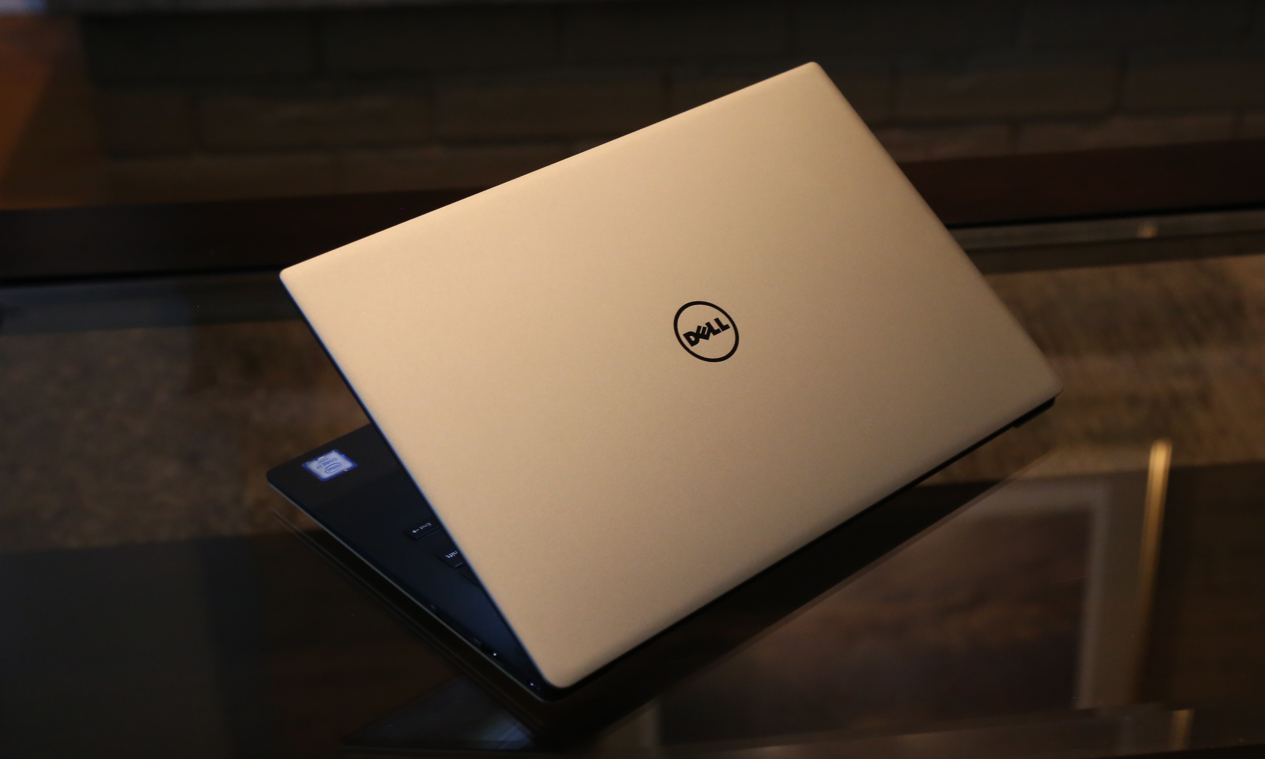 Dell XPS 13 Gold Edition (2016) Review - Worlds Best Ultra Puts