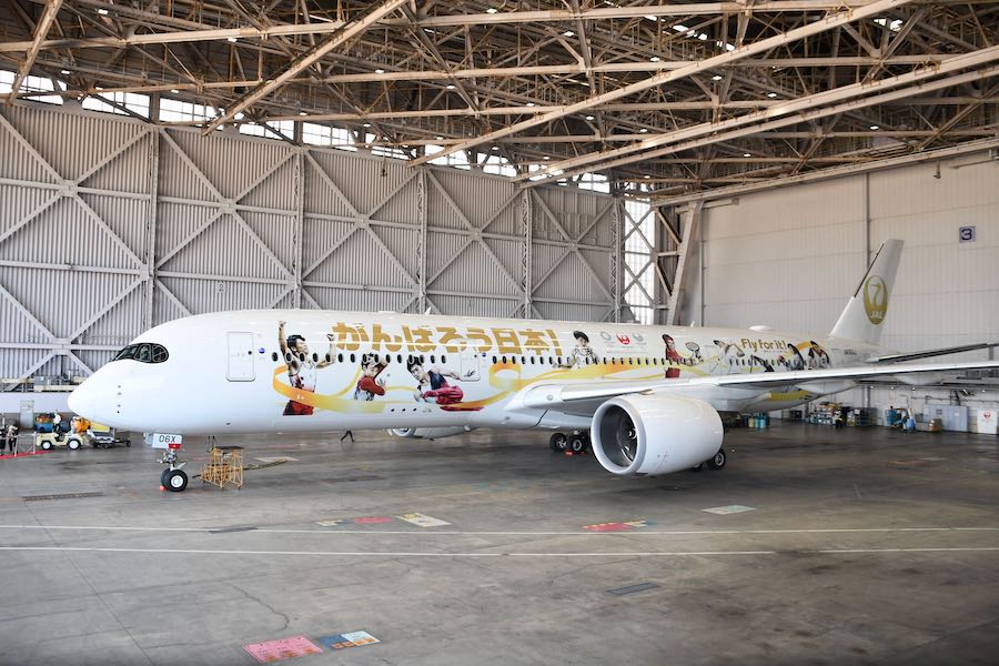 JAL、「金色の鶴丸」のA350特別機公開 7月20日から約4か月限定運航