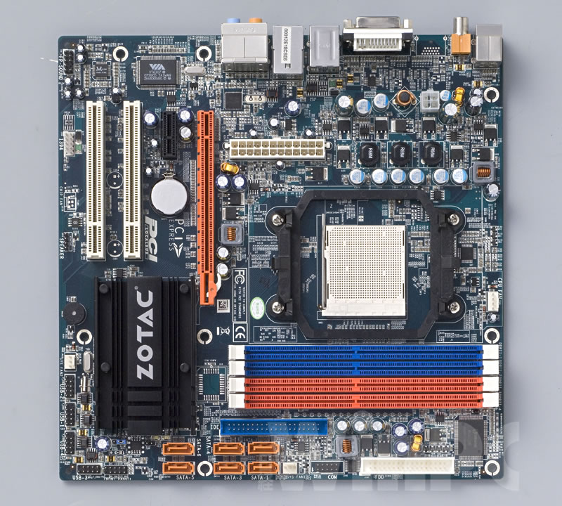 ZOTACからGeForce 8300搭載マザーボードが登場 | 日経クロステック