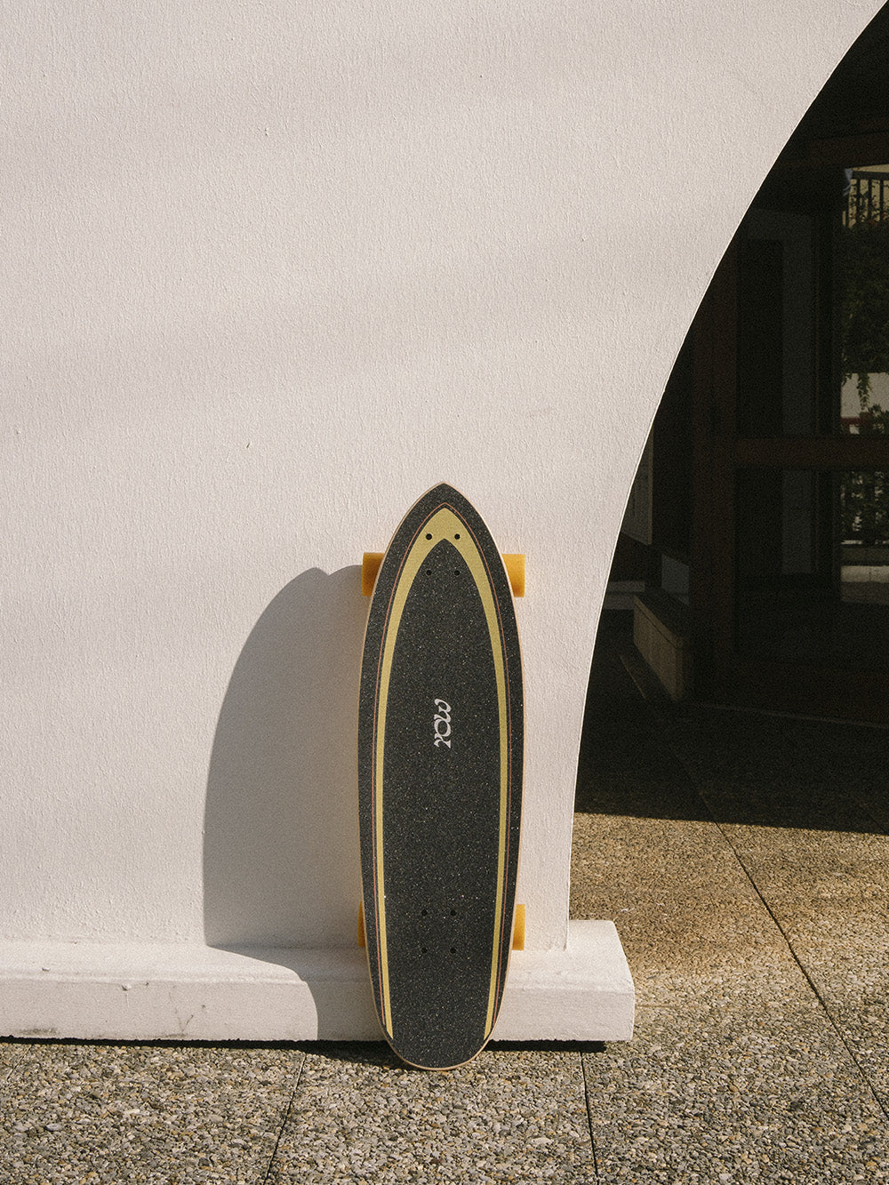 YOW J-Bay 33