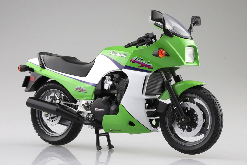 KAWASAKI GPz900R ライムグリーン - AOSHIMA SCALE MODEL LINEUP