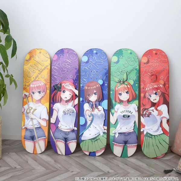 五等分の花嫁」三玖や四葉、中野家の五つ子を大胆デザイン♪ スケート