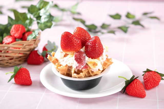 コリラックマ×イチゴが最高に甘くて可愛い♪ 限定スイーツやフォト