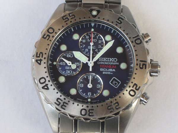 J-9438| セイコー ダイバー クロノグラフ チタン SCUBA 200M 7T92-0BD0