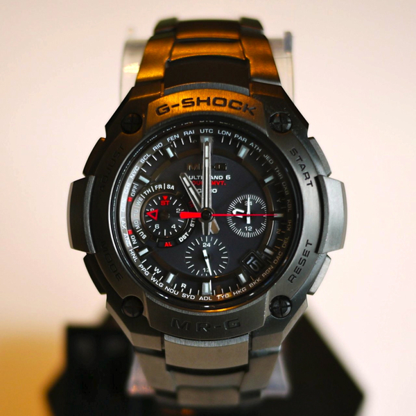 ASCII.jp：ハイグレードG-SHOCK「MRG-8100」を衝動買い！ (1/2)