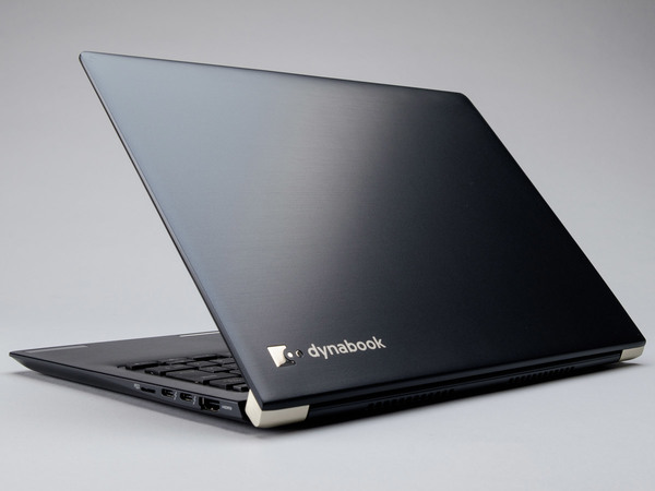 ASCII.jp：非タッチ液晶という選択肢！ dynabook UXの実力をチェック (1/2)