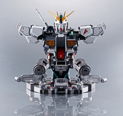 インタビュー】“胸像”、「FORMANIA EX νガンダム」担当者インタビュー