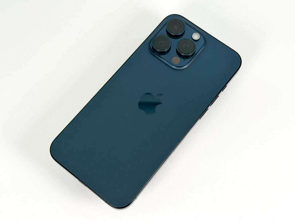 iPhone15 pro ブルーチタニウム Apple iPhone 15 Pro 256GB SIMフリー