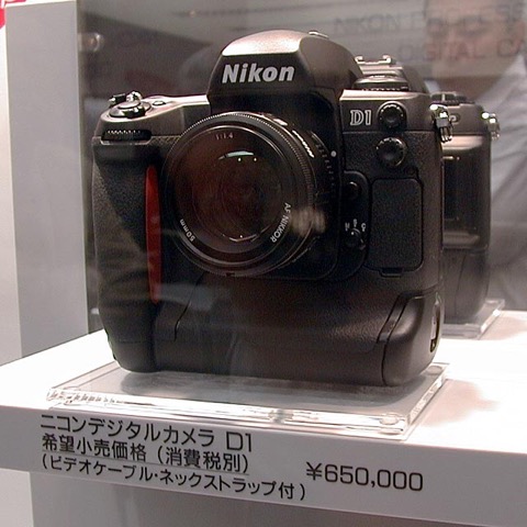 ニコン、一眼レフカメラ「D5」を開発発表 - デジカメ Watch Watch
