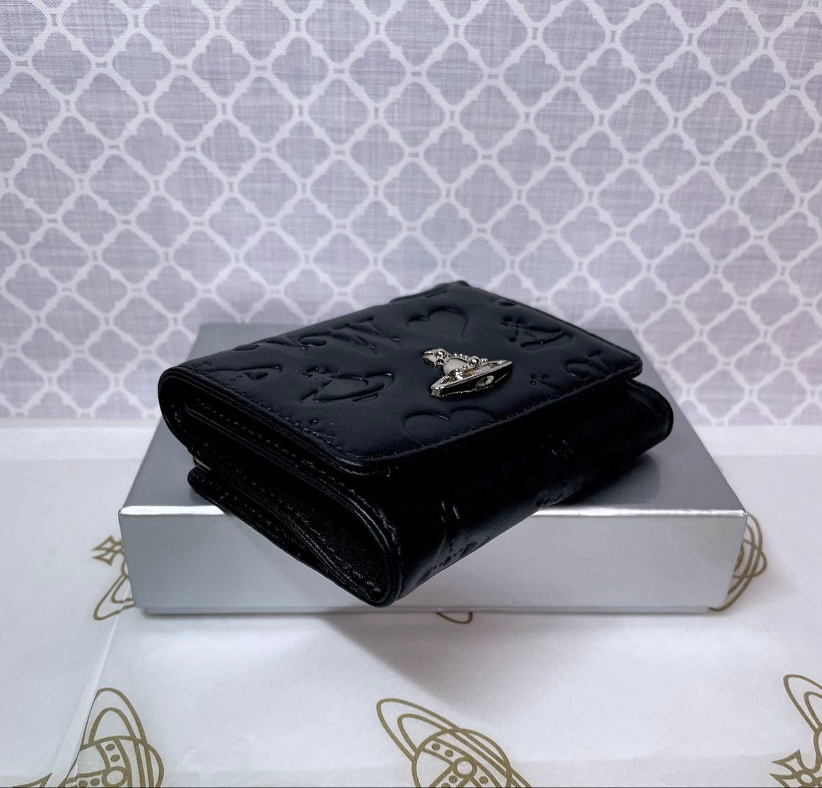 最新作 ショッパー付】Vivienne Westwood 3つ折り財布 ブラック マット