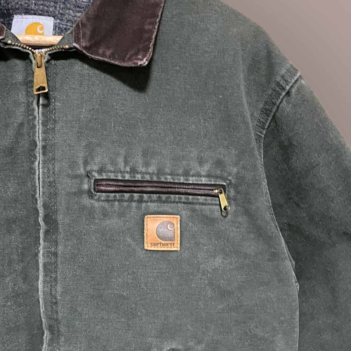 美品］Carhartt デトロイトジャケット J97 MOS グリーン系 [値下げ不可