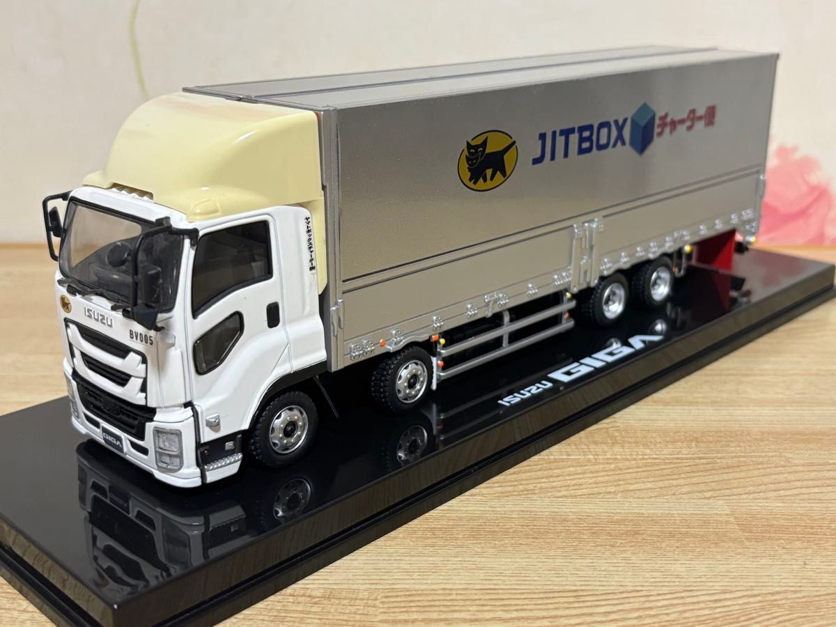 送料無料 1/43 いすゞ ギガ トラック ヤマト運輸 ミニカー ISUZU GIGA