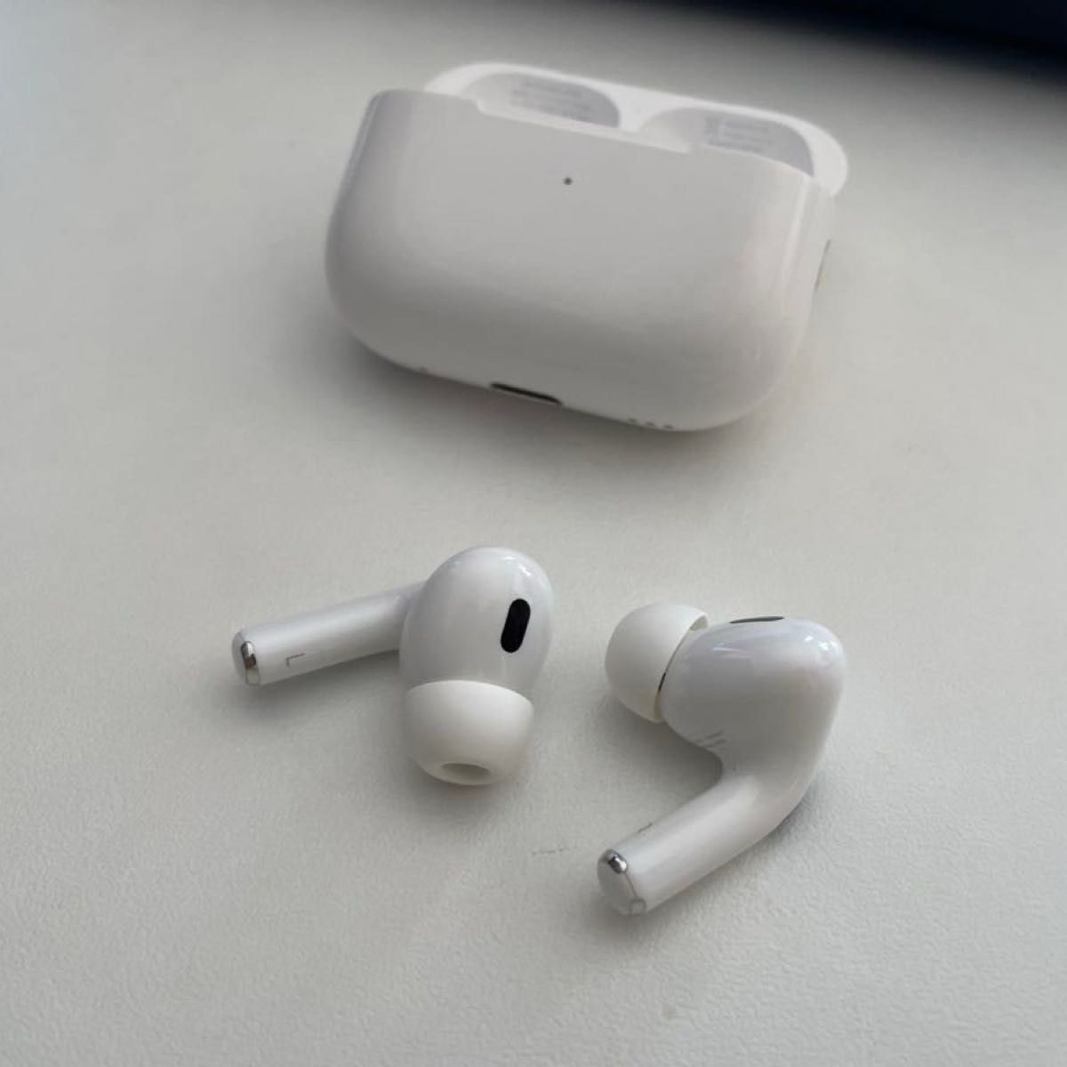 Apple Airpods Pro USB-Cモデル 来年8月までのAppleCare+つき｜Yahoo