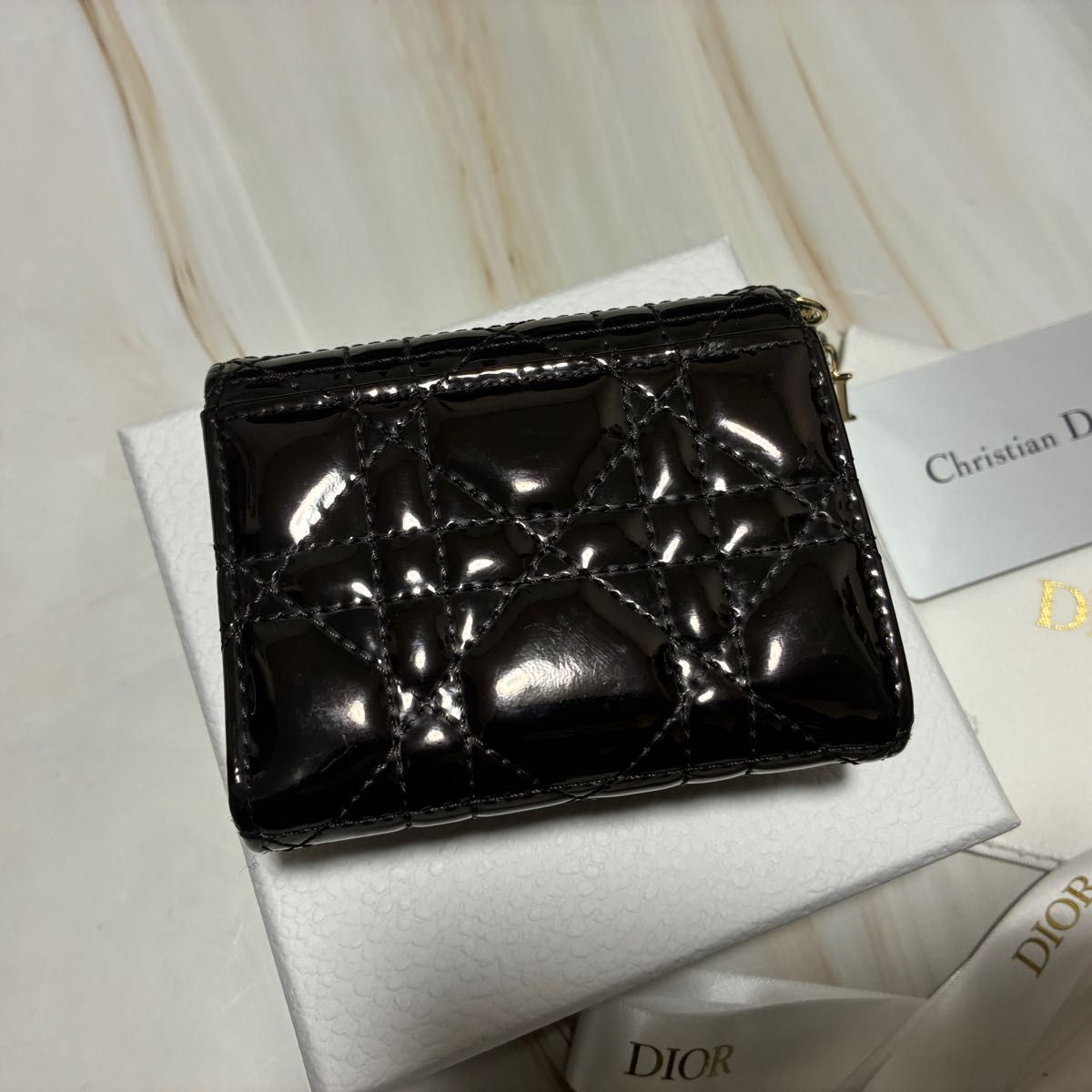 Dior ロータスウォレット 三つ折り財布 ブラック エナメル｜Yahoo