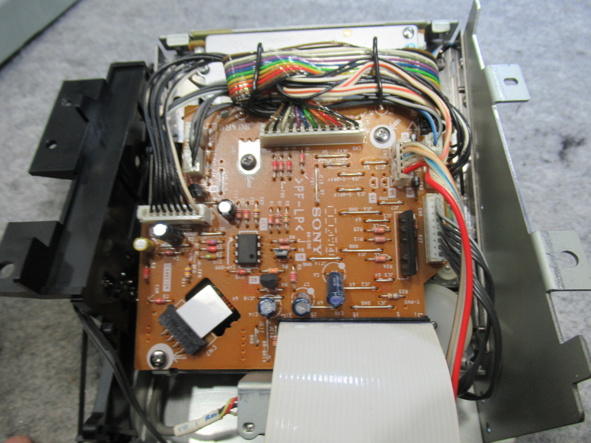 SONY PCM-R500 キャプスタンモーター故障・ヘッドのモーター部コネクタ