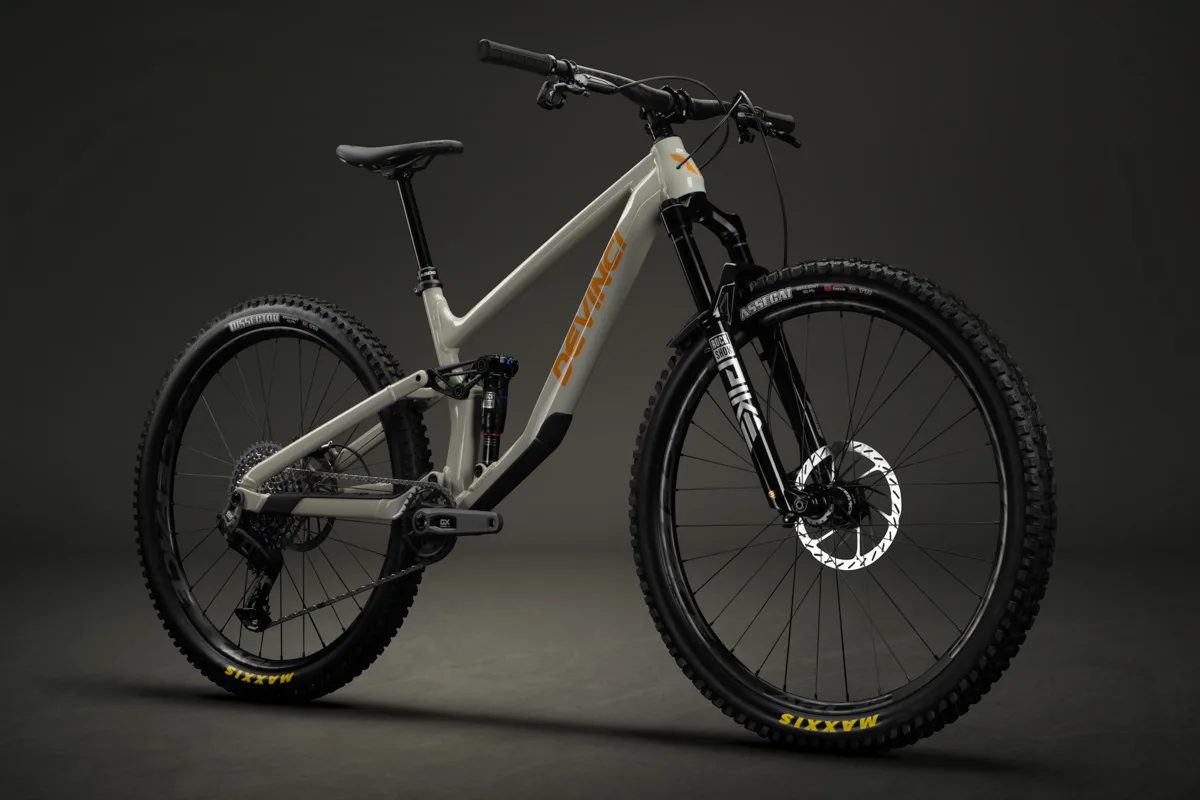 Devinci Updates The Troy With Increased Travel, Also Introduces a