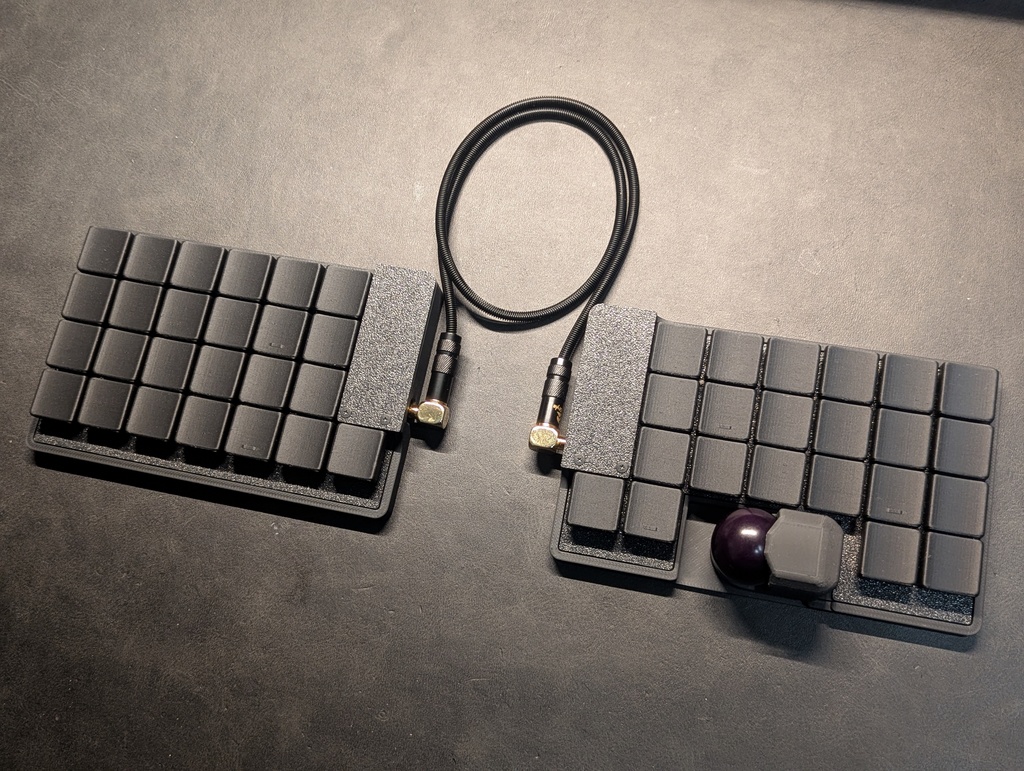 ortho47t トラックボール付き オーソリニア ロープロファイル 有線分割